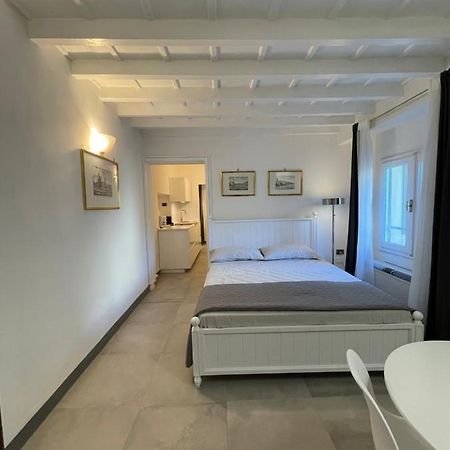 Renai Studio Flat Firenze Bagian luar foto