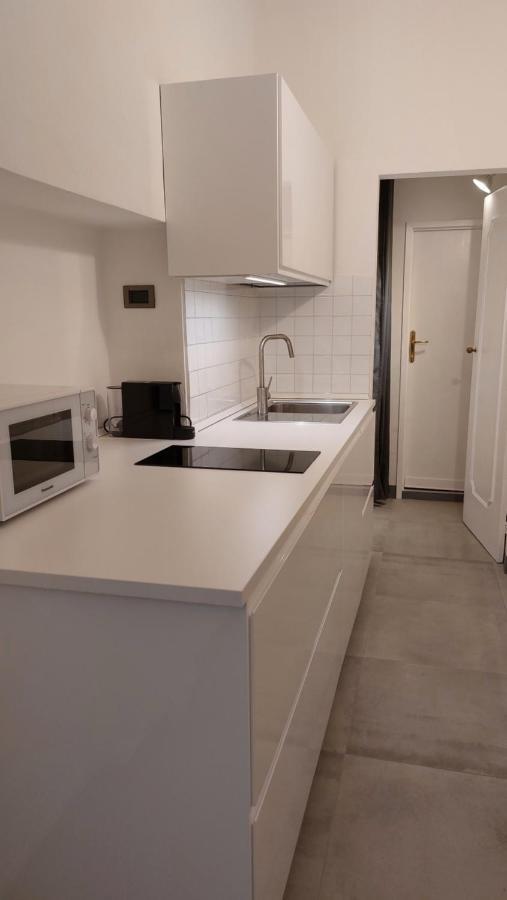 Renai Studio Flat Apartment Firenze Bagian luar foto