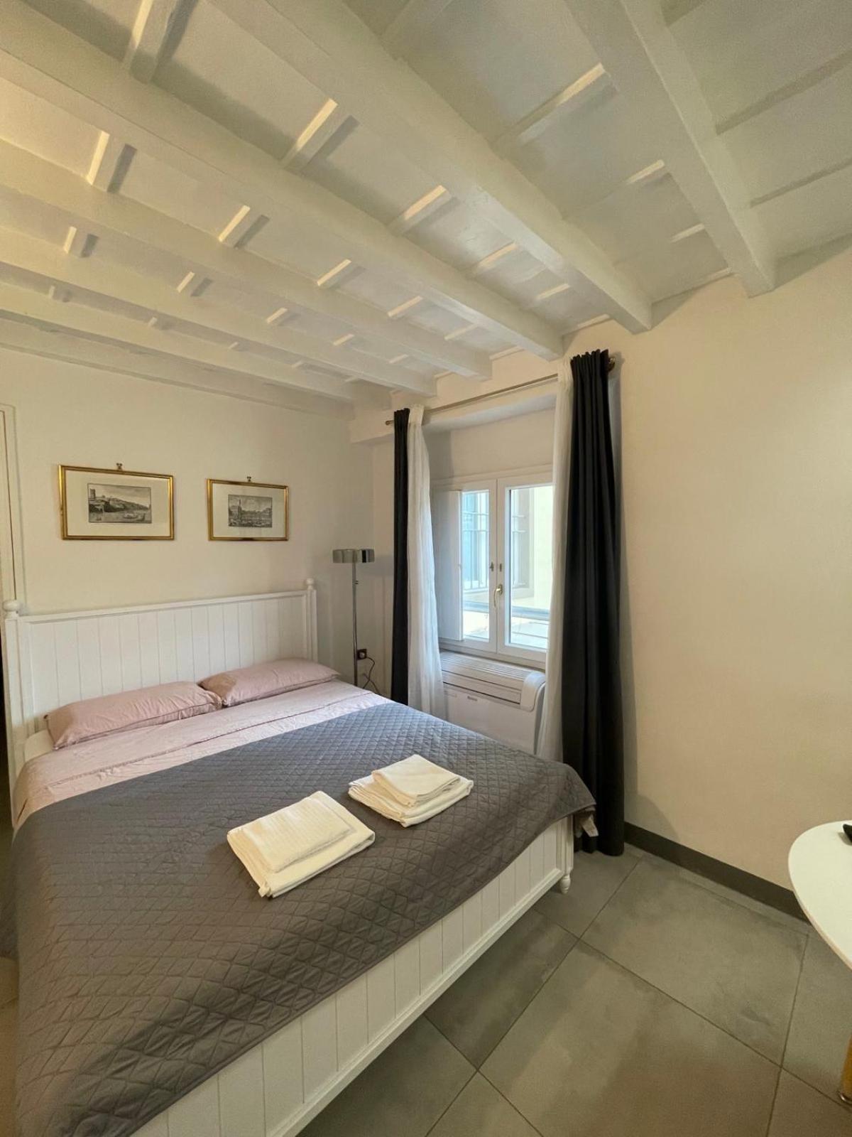 Renai Studio Flat Apartment Firenze Bagian luar foto